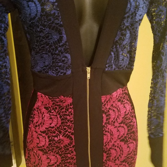 Deep V Neck Lace Mini Dress - Picture 3 of 4